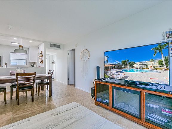 5th image of 4421 NW 16th Street #206-G