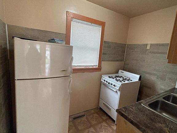 5th image of 4954 Pennsylvania St