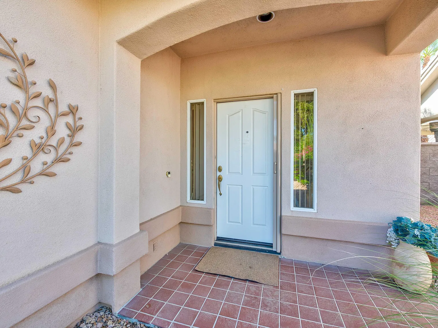 2 bed, 1128 sqft, $2,600 — Photo 3