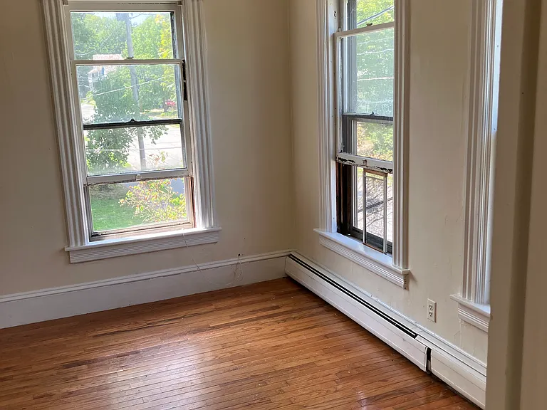 11 Pleasant St #4 — Photo 6