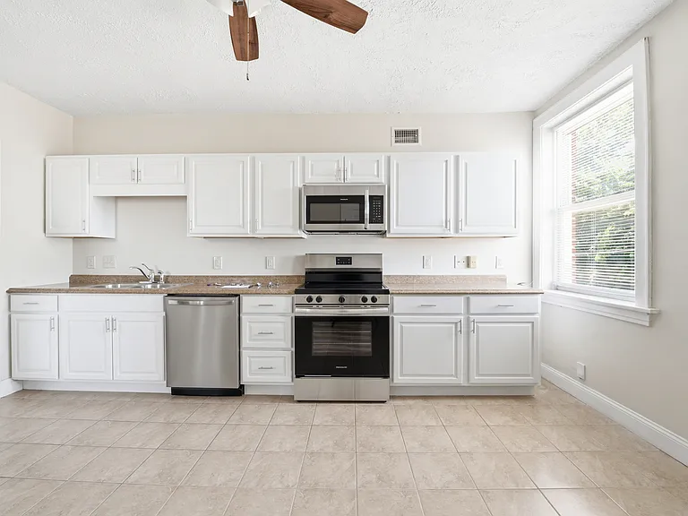 4916 Robert Ave #4918 — Photo 5
