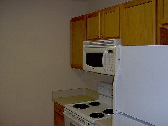 2nd image of 2740 W Tharpe St APT 405