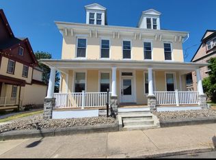 12 Front St #4, Quakertown, PA 18951