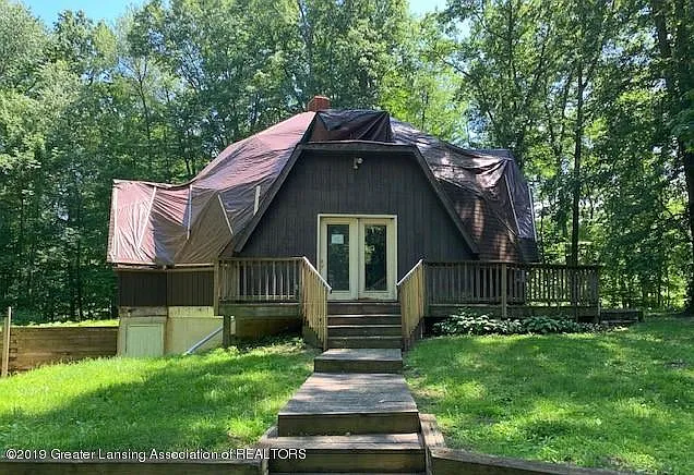 4877 Covert Rd photo 1
