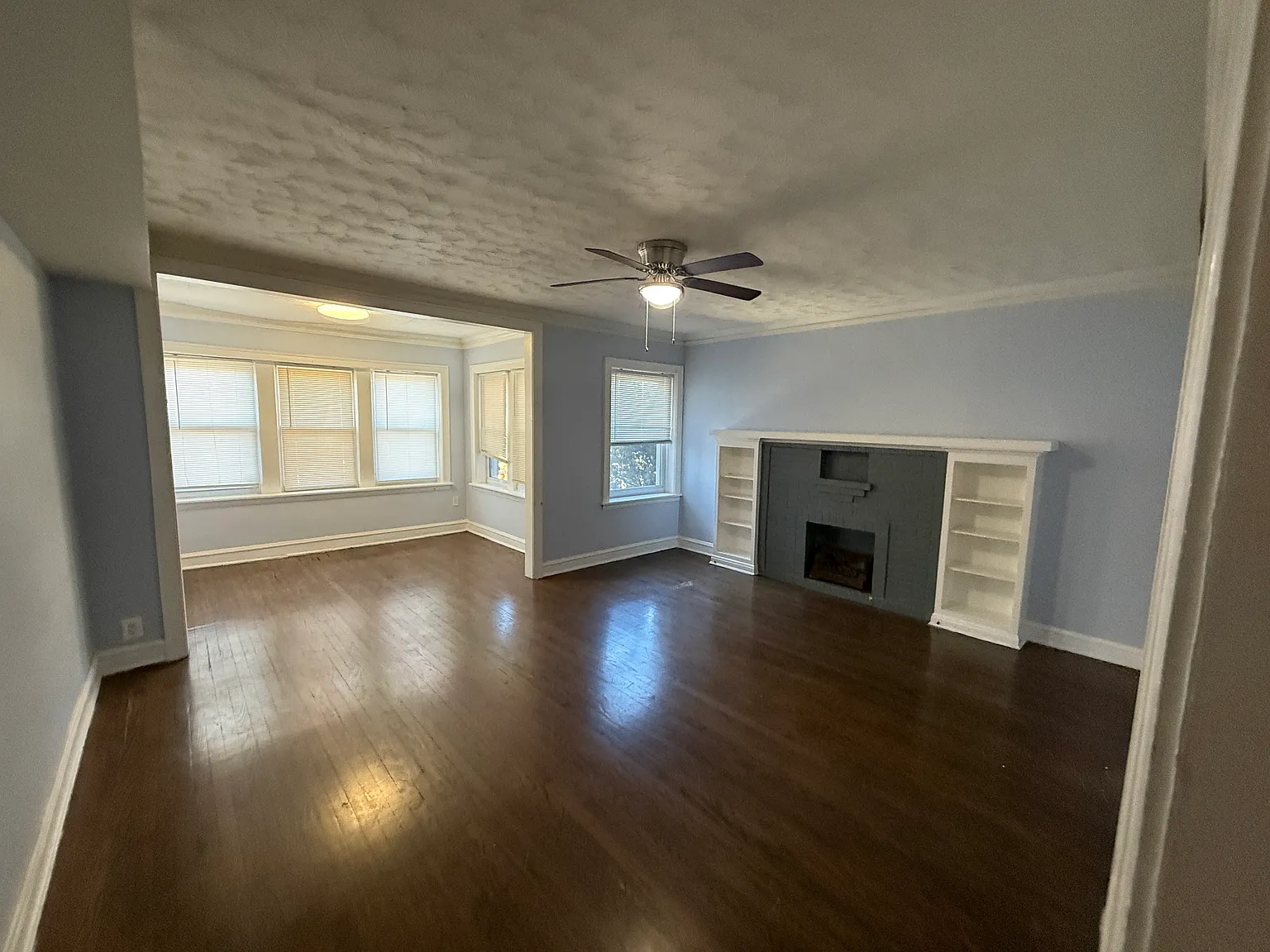 8007 S Carpenter St — Photo 1