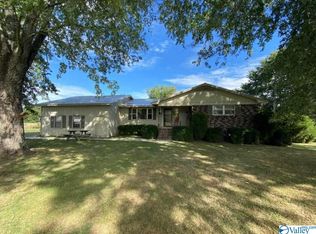 180 Hood Dr, Boaz, AL 35956