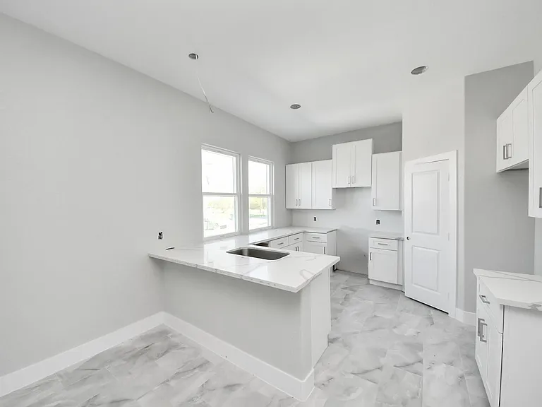 7160 Rook Blvd — Photo 11