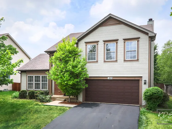 1975 Colonial St, Aurora, IL 60503