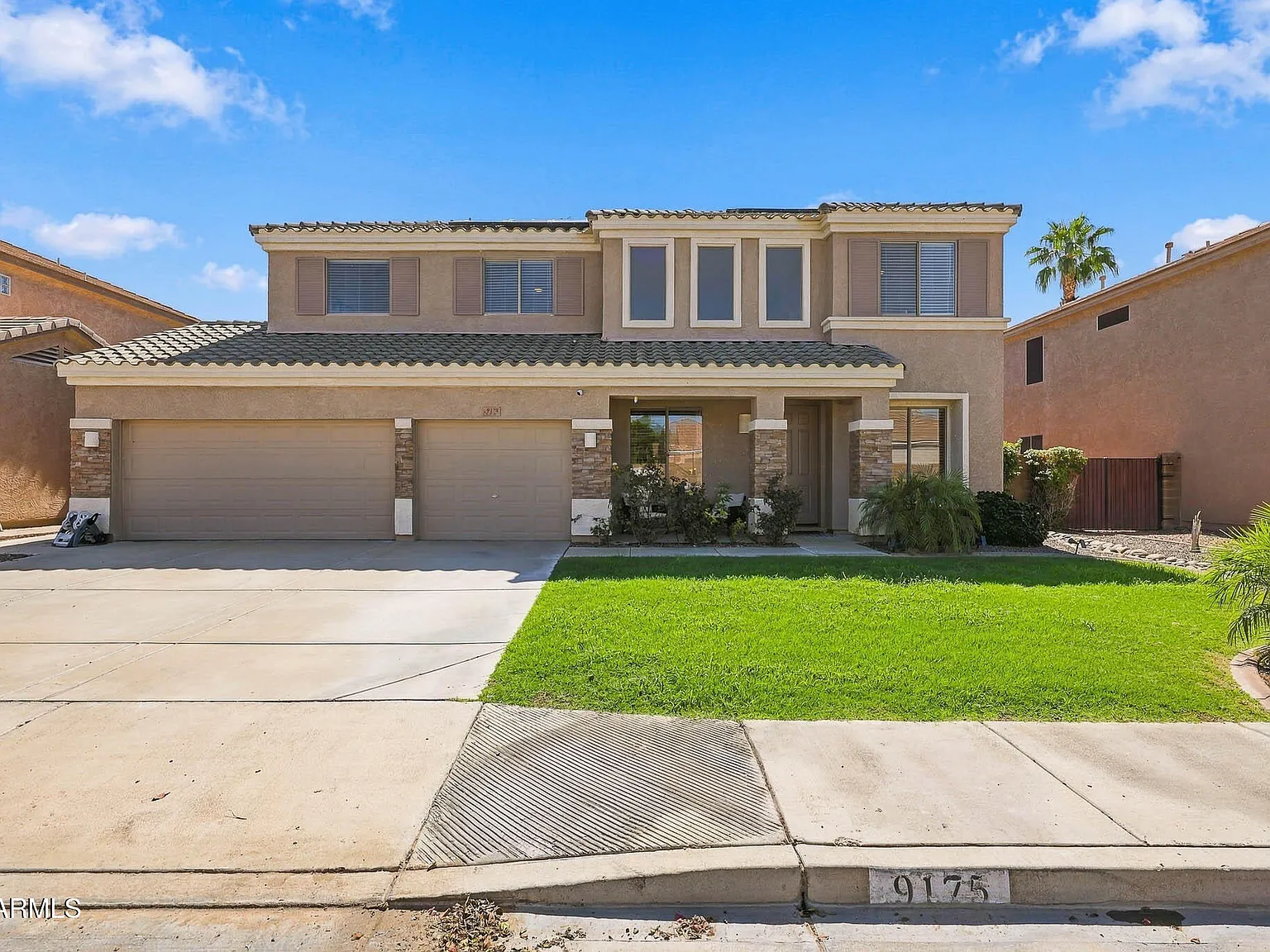 5 bed, 2.5 bath, 3113 sqft, $3,500 — Photo 1