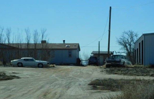 2nd image of 472 Meadowlake Rd