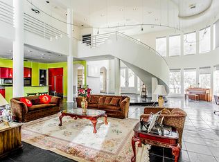 5313 Holly St, Bellaire, TX 77401