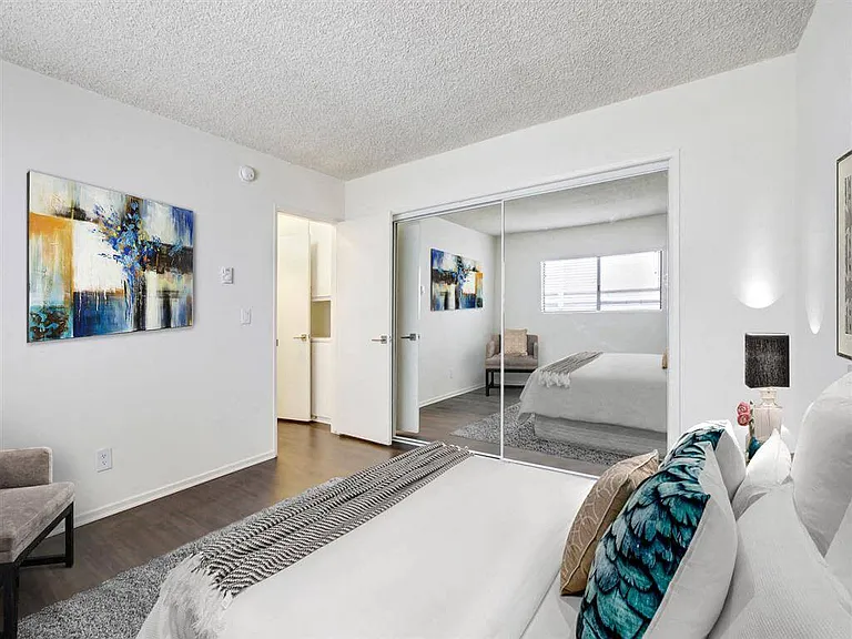 Brockton Avenue Apartments — Photo 4