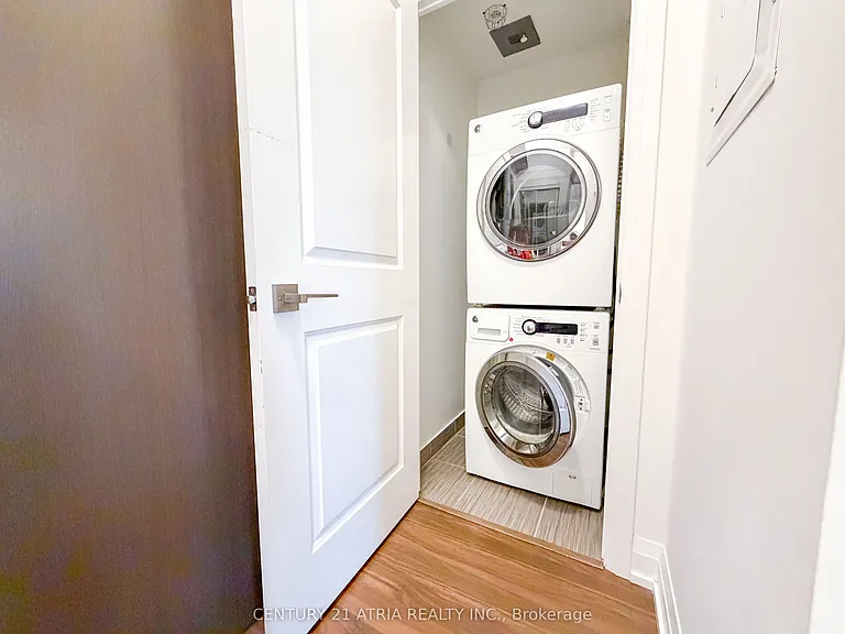 7161 Yonge St #735 — Photo 10