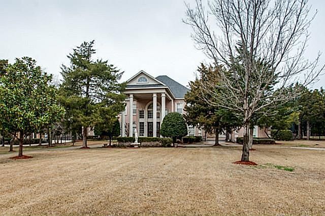 1st image of 2417 Scenic Ct