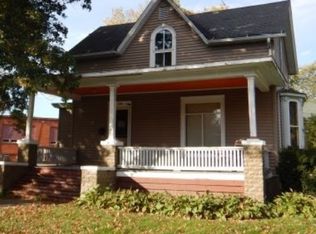 318 NW 3rd Ave, Galva, IL 61434