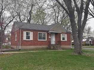 17 Saint Margaret Ct, Florissant, MO 63031