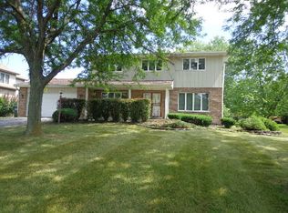 20107 Oregon Trl, Olympia Fields, IL 60461