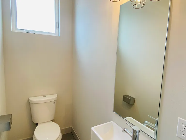 6957 Ellis Ave S #B — Photo 4