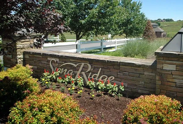 152 Summit Court photo 1