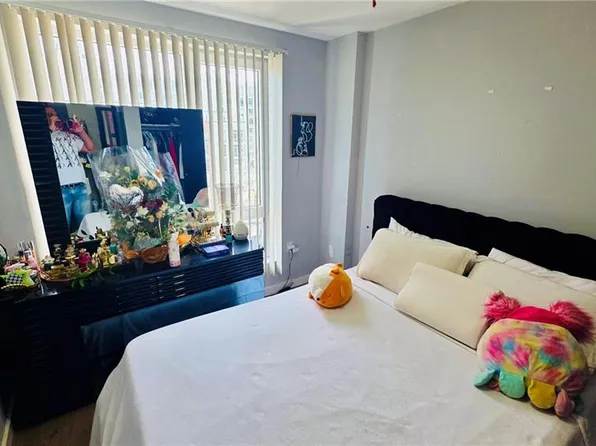 70-09 45th Avenue image 16 of 25