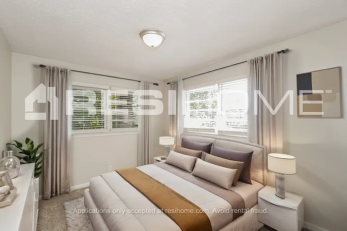 129 Gregory Ct — Photo 9