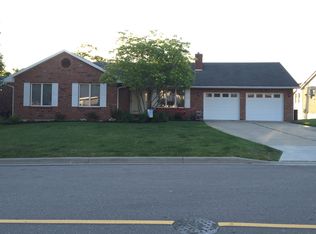 1513 Ritzmann Dr, Lawrenceburg, IN 47025