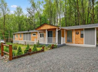 137 Marina Way, Greentown, PA 18426