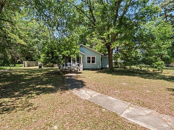 3rd image of 2314 Burgett Rd