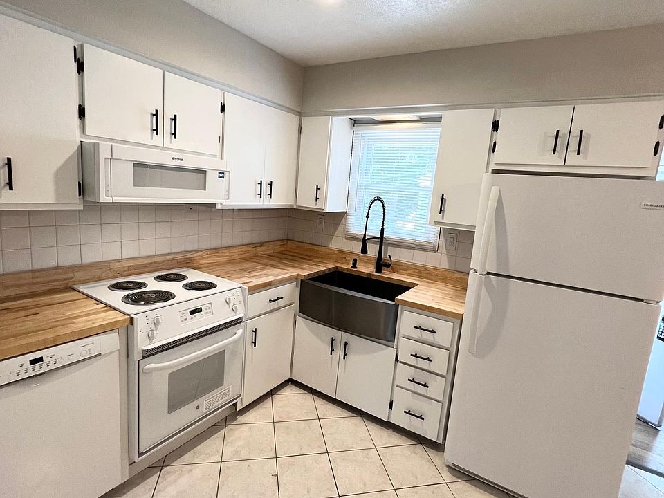 brand new kitchen appliances