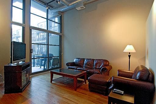 2nd image of 900 N Kingsbury St APT 941