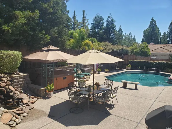201 Berrywood Court, Vacaville, CA 95688