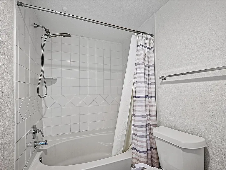 2700 Revere St #112 — Photo 29