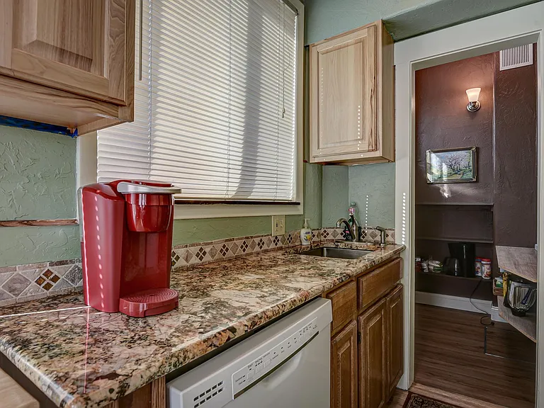 720 N Nevada Ave #A — Photo 23