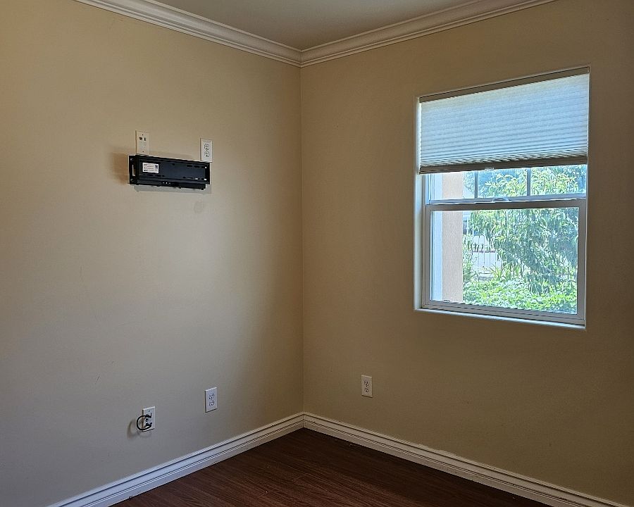 1st image of 3973 W 171st St #C