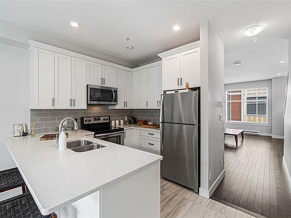 4th image of 6057 Doumont Rd #139