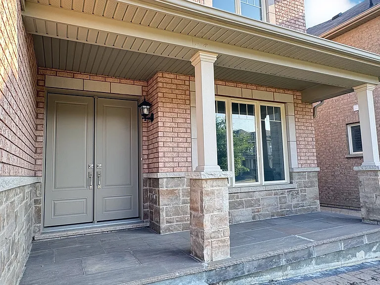 32 Philips Lake Ct — Photo 2
