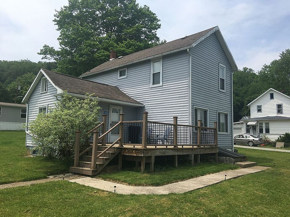 2nd image of 203 Chestnut St