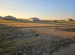 108 Jenner Trl, Devils Lake, ND 58301