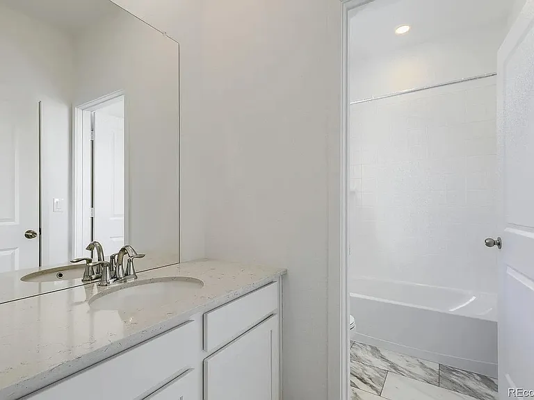 7644 S Cherokee Cir W — Photo 8