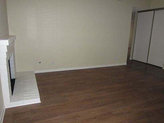 5th image of 191 Pamela St