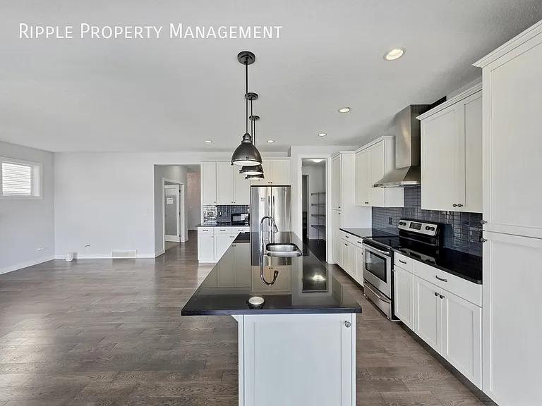 118 Panora Ct NW — Photo 11