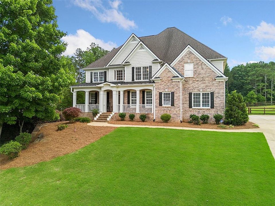 1st image of 388 Golf Crest Dr