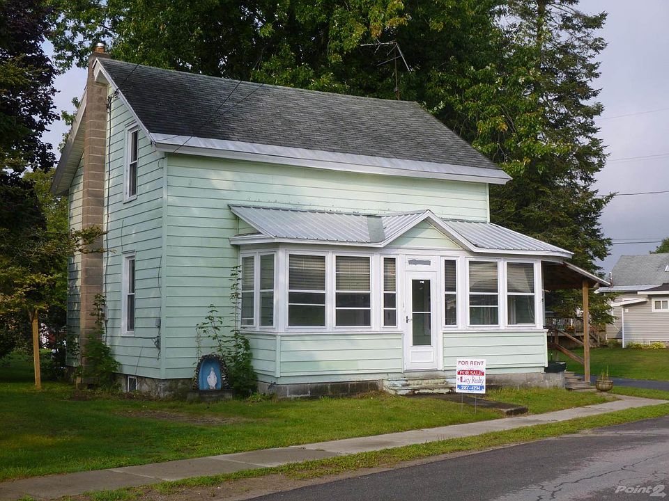 1st image of 15 Dexter St