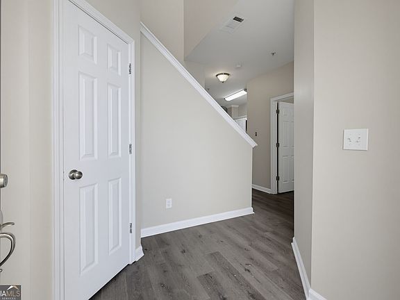 5th image of 7076 Biltmore Trce