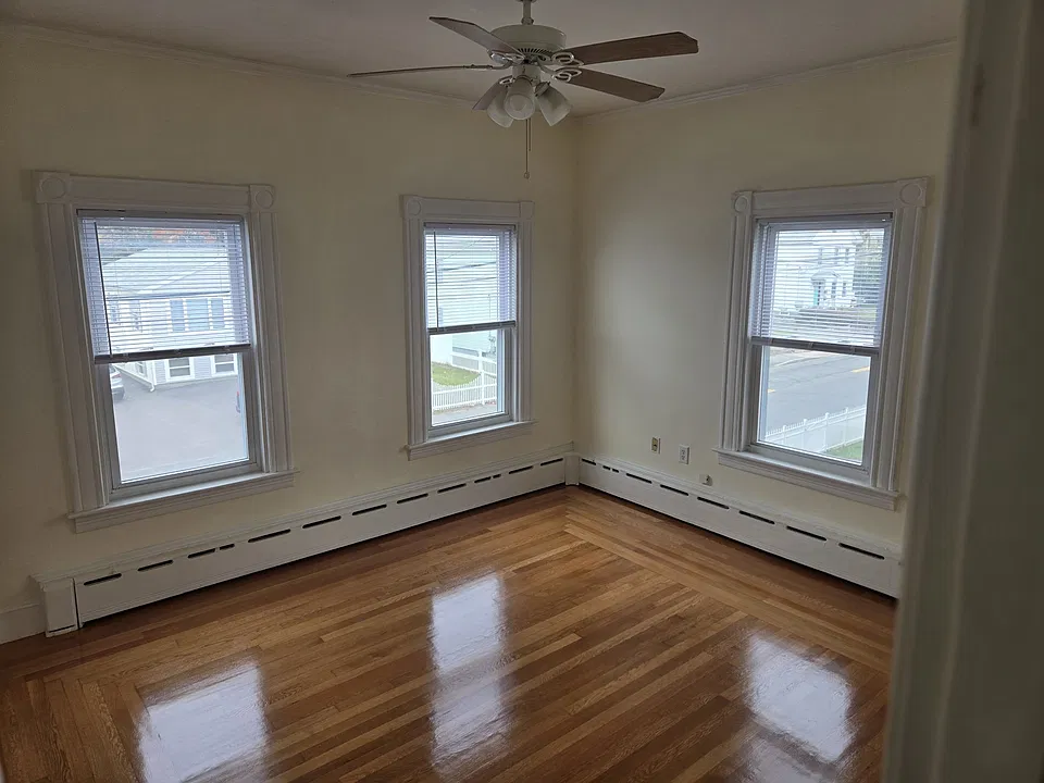 60 Oak St #2