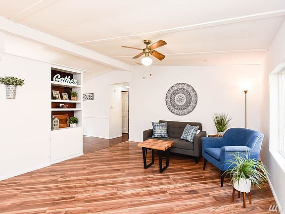 Spacious one level, open floor plan