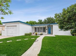 4261 NW 44th St, Lauderdale Lakes, FL 33319