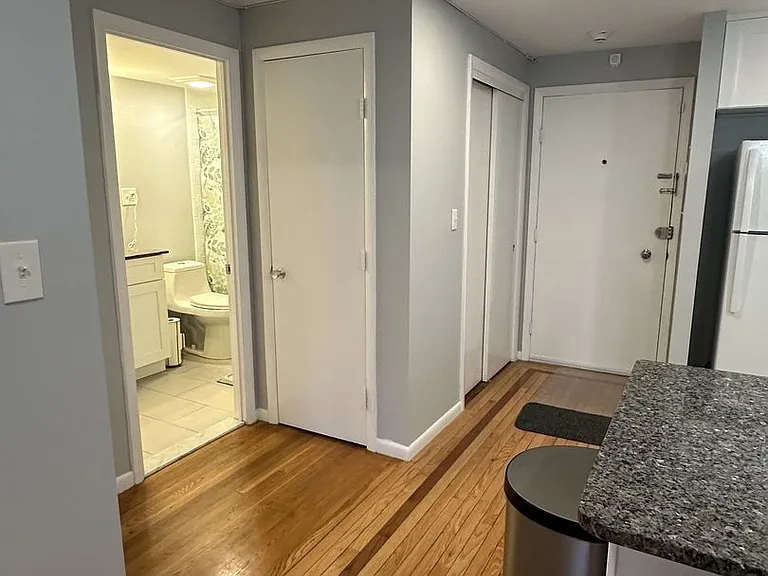 125 Tremont St #3B — Photo 10
