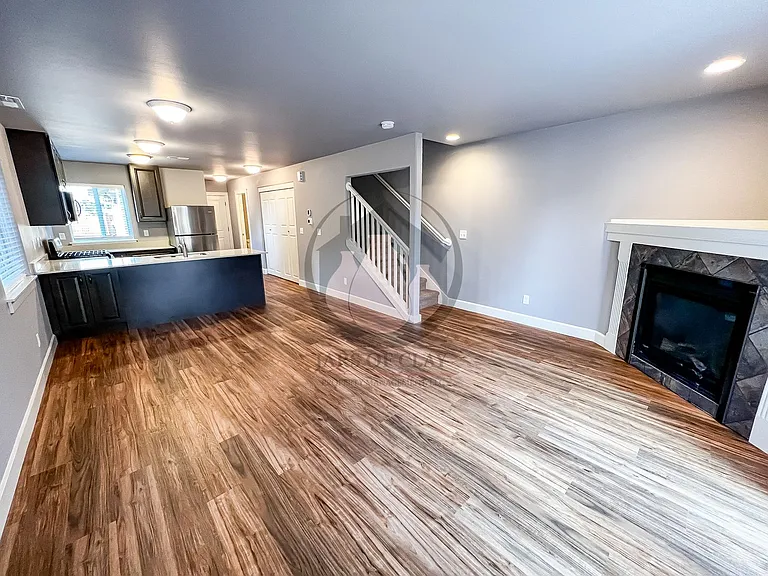 3681 Peter Ln NE — Photo 13