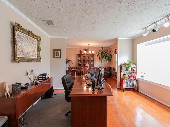 5th image of 3127 Lanville Ln